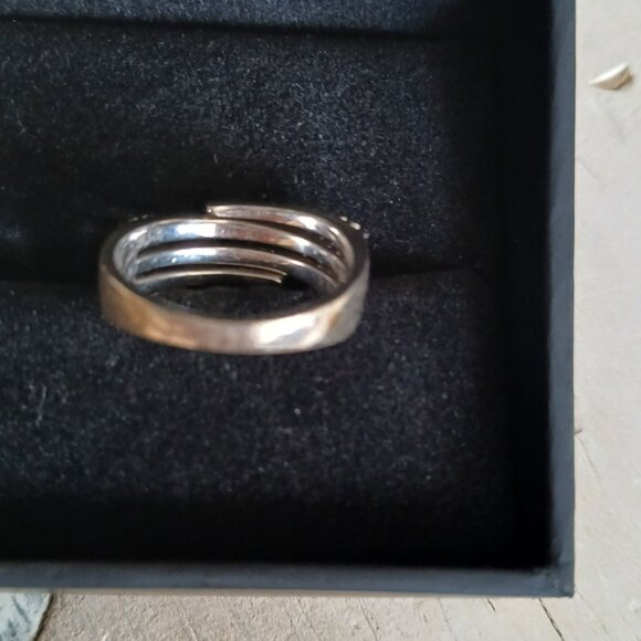 Black and White Diamond Ring (Zales) SS 925 - Picture 7 of 8